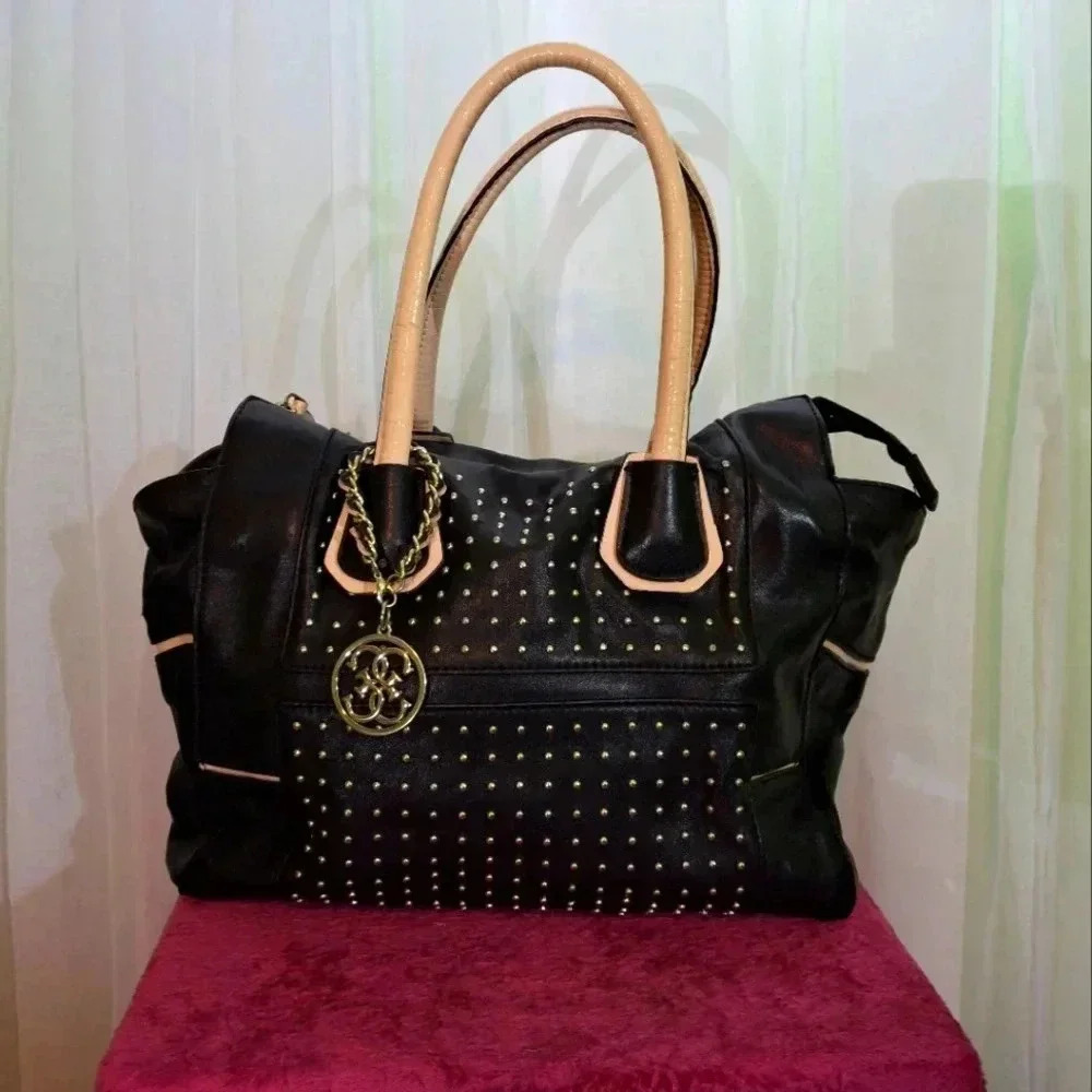 Guess  purse